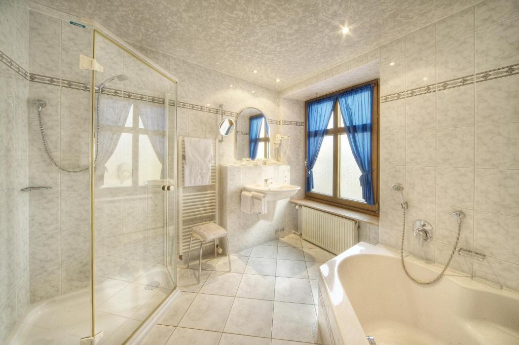 Hotel Zur Post Bernkastel-Kues Quarto foto