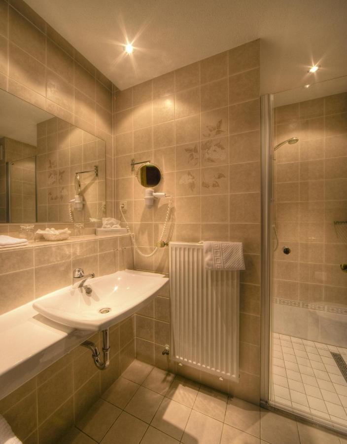 Hotel Zur Post Bernkastel-Kues Quarto foto